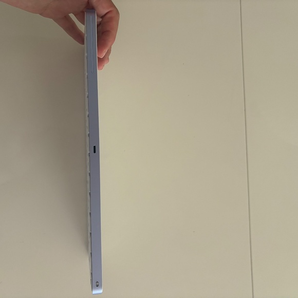 APPLE Magic Keyboard ~ Purple with Touch ID - Picture 5 of 9